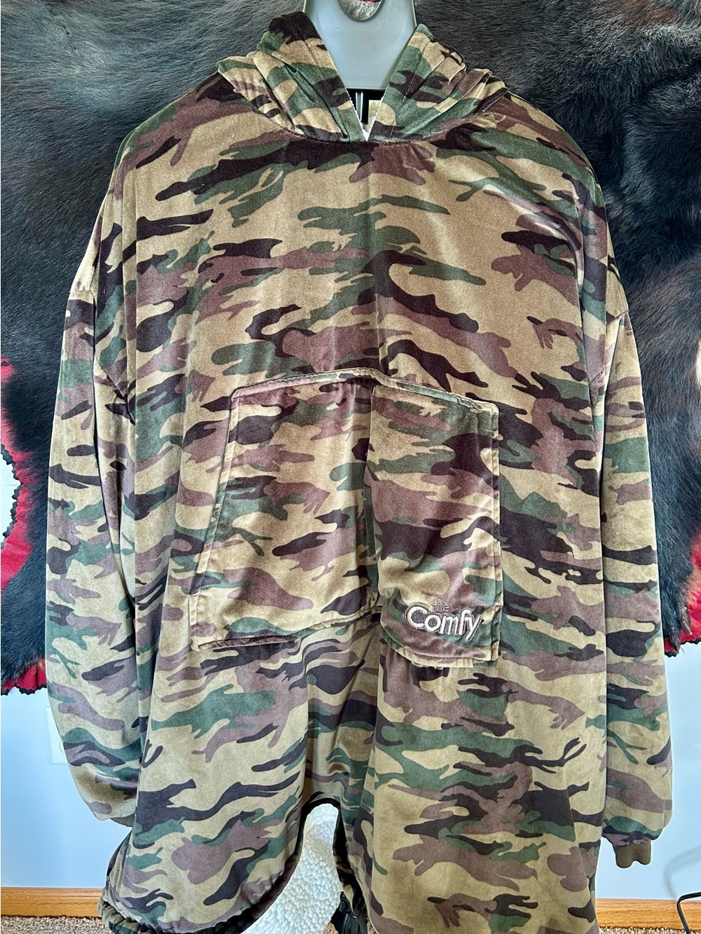 The Original Comfy Camouflage Hooded Sherpa Lined Blanket. One Size